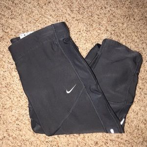 Cropped Nike leggings size XS